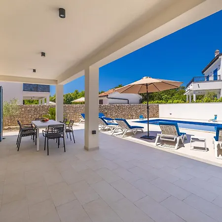 House Dan With Private Pool *