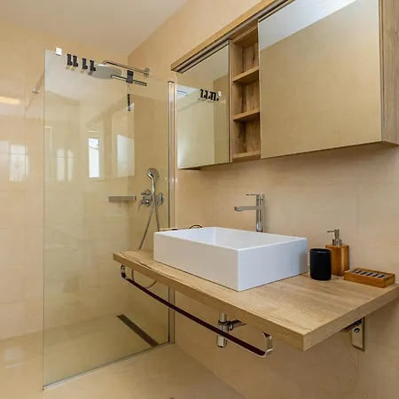 Villa House Dan With Private Pool