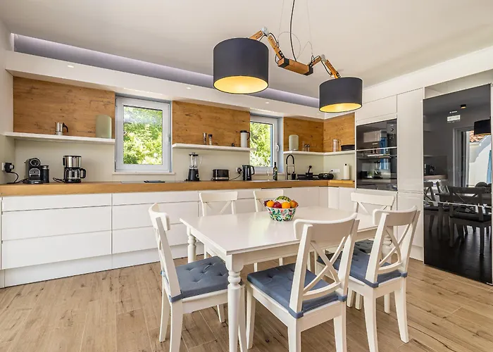 House Dan With Private Pool Villa Kras