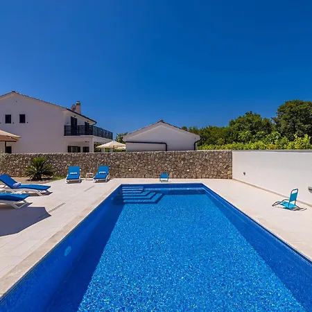 Villa House Dan With Private Pool